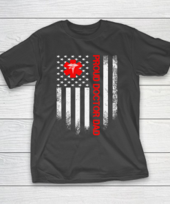 Father gift shirt Vintage USA American Flag Proud Doctor Dad Distressed Funny T Shirt T-Shirt