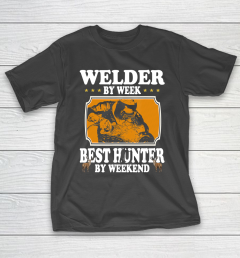 Father gift shirt Vintage Welder by week best Hunter by weekend gifts father T Shirt T-Shirt
