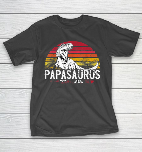 Grandpa Funny Gift Apparel  Mens Father’s Day Gift For Grandpa Papasaurus T-Shirt