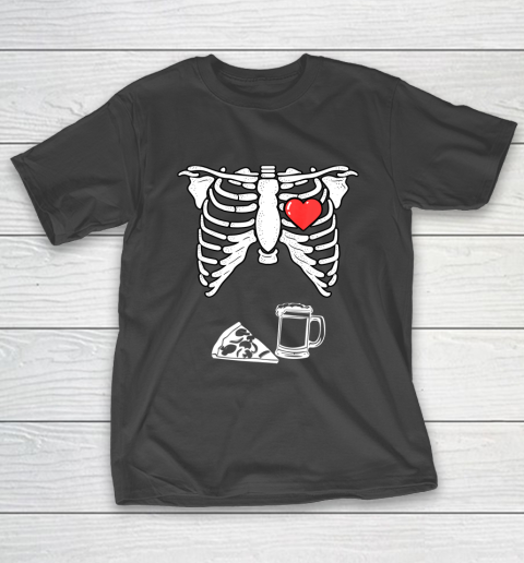 Skeleton Pregnancy Pizza Beer Xray Funny Halloween Soon Dad T-Shirt