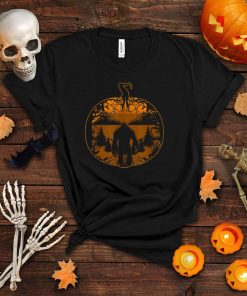Bigfoot Sasquatch Halloween Pumpkin Carved Mountains Camping T Shirt