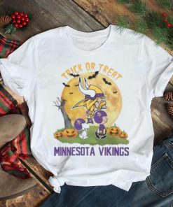 Minnesota Vikings Snoopy Charlie Brown And Woodstock Trick Or Treat Halloween 2023 Shirt