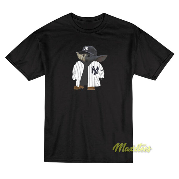 Baby Yoda New York Yankees T-Shirt Baby Yoda New York Yankees T-Shirt