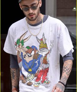 Bugs Bunny Looney Tunes Grunge Gently T-Shirt