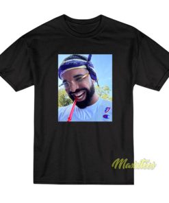 Drake Shares A New Selfie T-Shirt