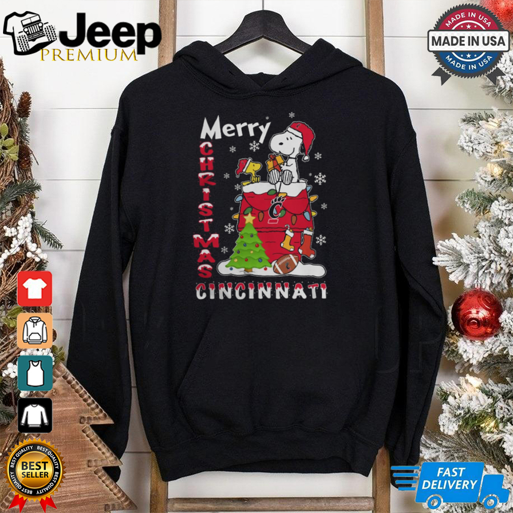 2024 Cincinnati Bearcats Snoopy And Woodstock Merry Christmas Shirt 2024 Cincinnati Bearcats Snoopy And Woodstock Merry Christmas Shirt
