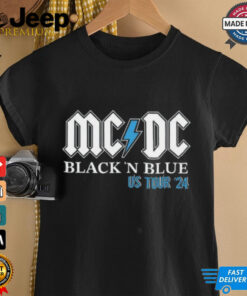 Amy Andrews Fox 2 Wearing Mcdc Black 'N Blue Us Tour 24 Shirt 1 Amy Andrews Fox 2 Wearing Mcdc Black N Blue Us Tour 24 Shirt 2