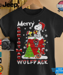 NC State Wolfpack Snoopy And Woodstock Merry Christmas Shirt