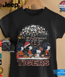Peanuts Auburn Tigers It’s The Most Wonderful Time Of The Year Winter Shirt