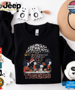 Peanuts Auburn Tigers It’s The Most Wonderful Time Of The Year Winter Shirt 2 Peanuts Auburn Tigers It's The Most Wonderful Time Of The Year Winter Shirt 3