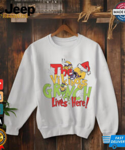 The Vikings Grinch Lives Here Christmas Shirt gift